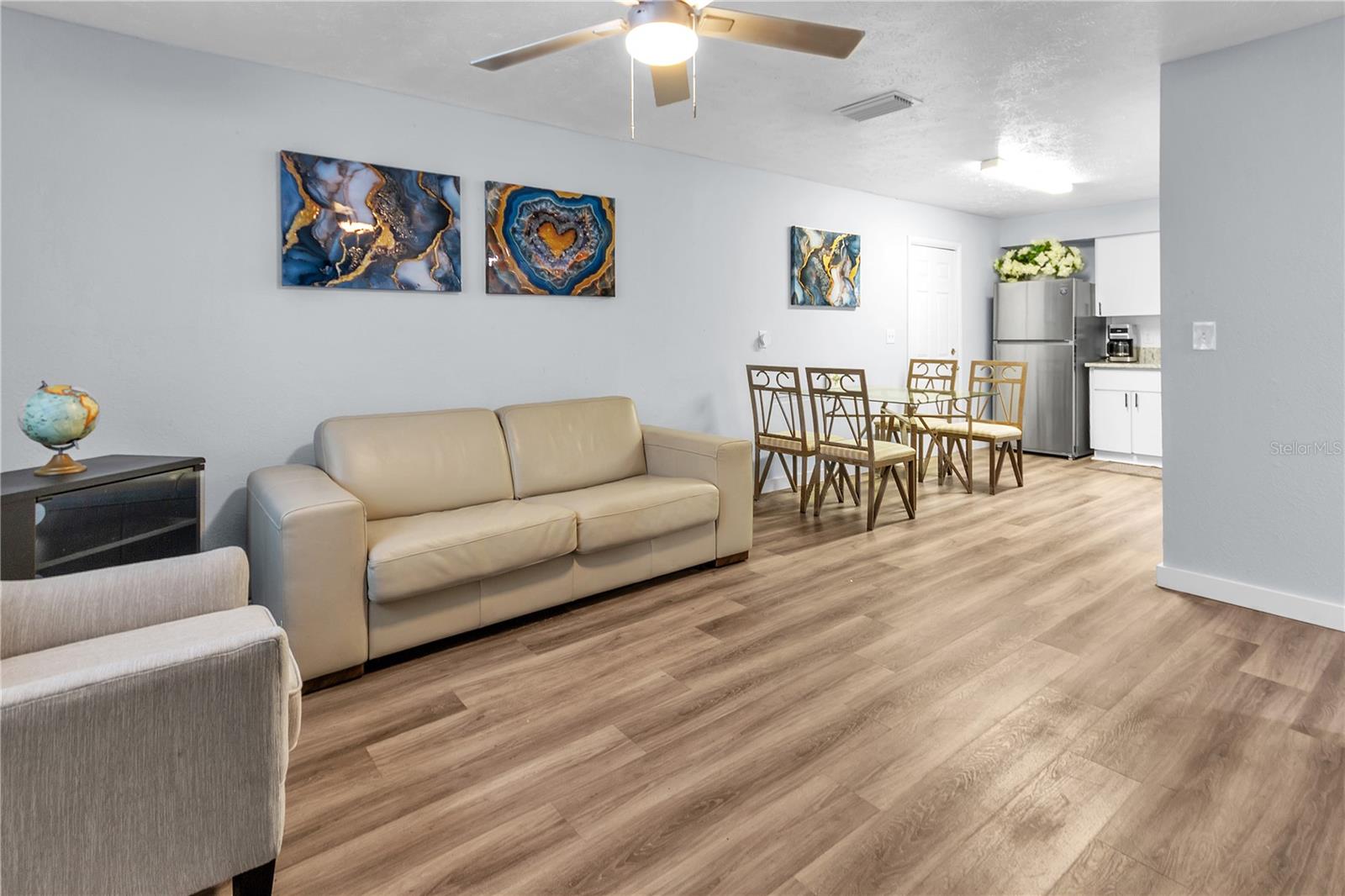 Listing photo id 13 for 4913 Temple Heights Road A