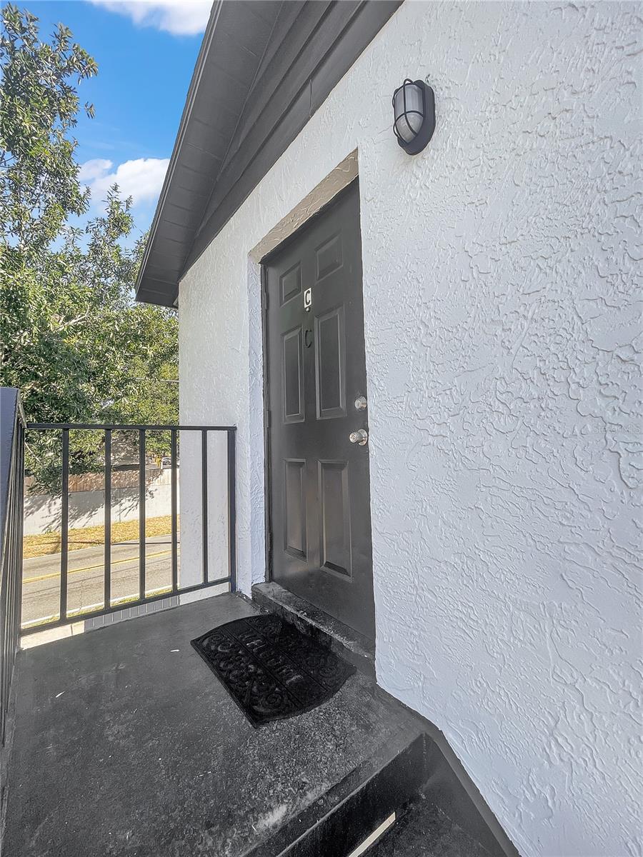 Listing photo id 1 for 4913 Temple Heights Road A