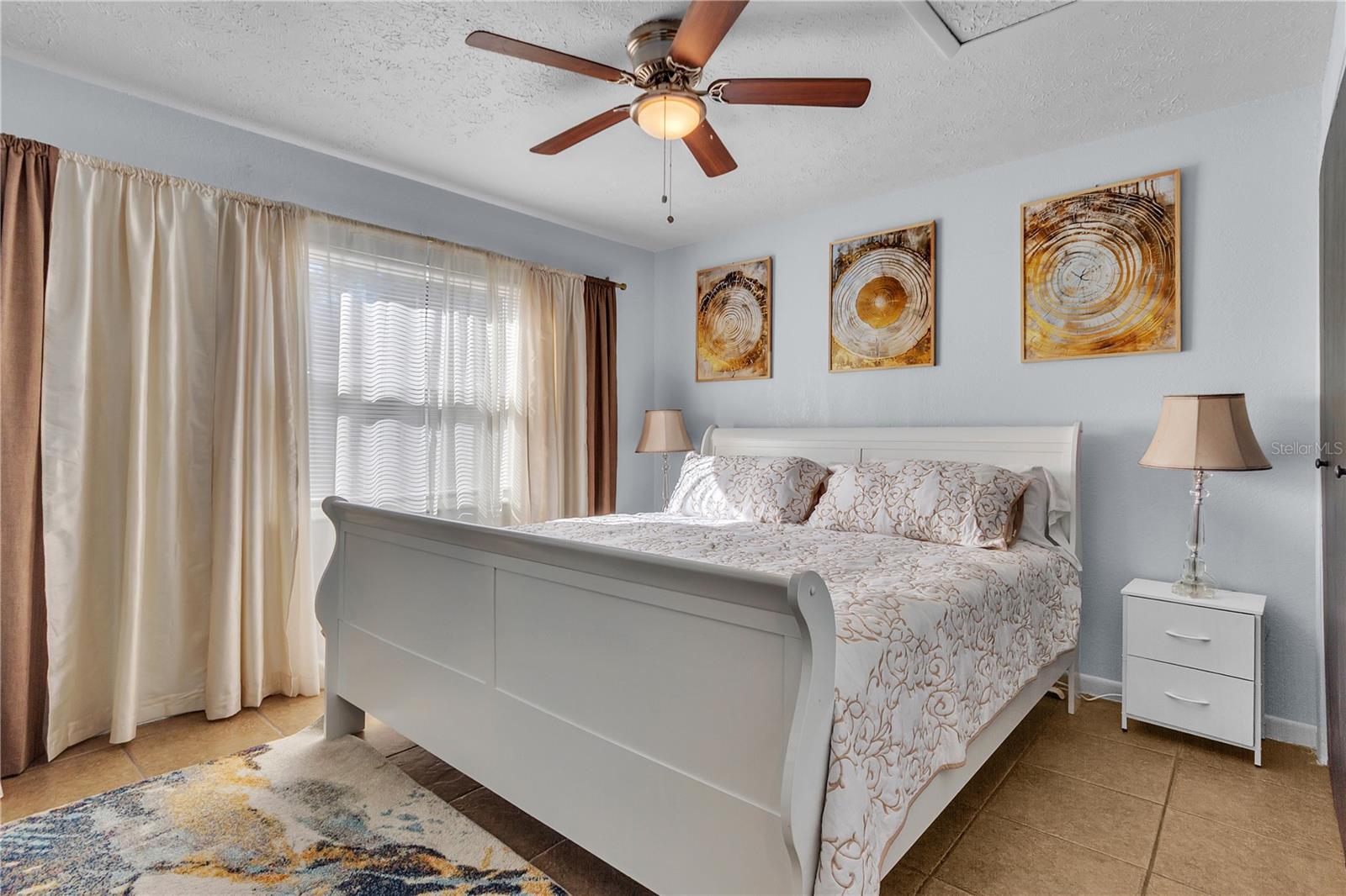 Listing photo id 28 for 4913 Temple Heights Road A