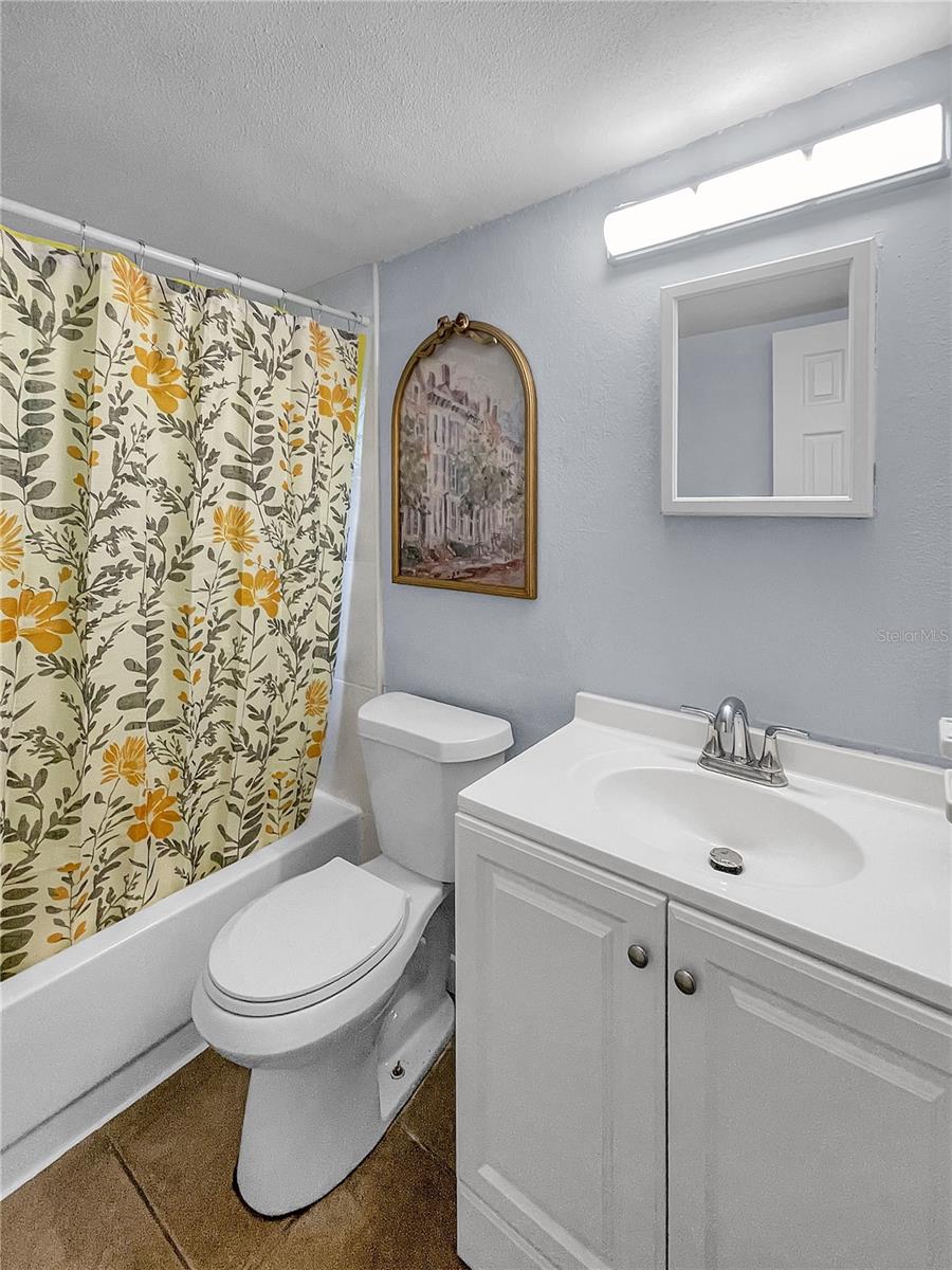 Listing photo id 37 for 4913 Temple Heights Road A