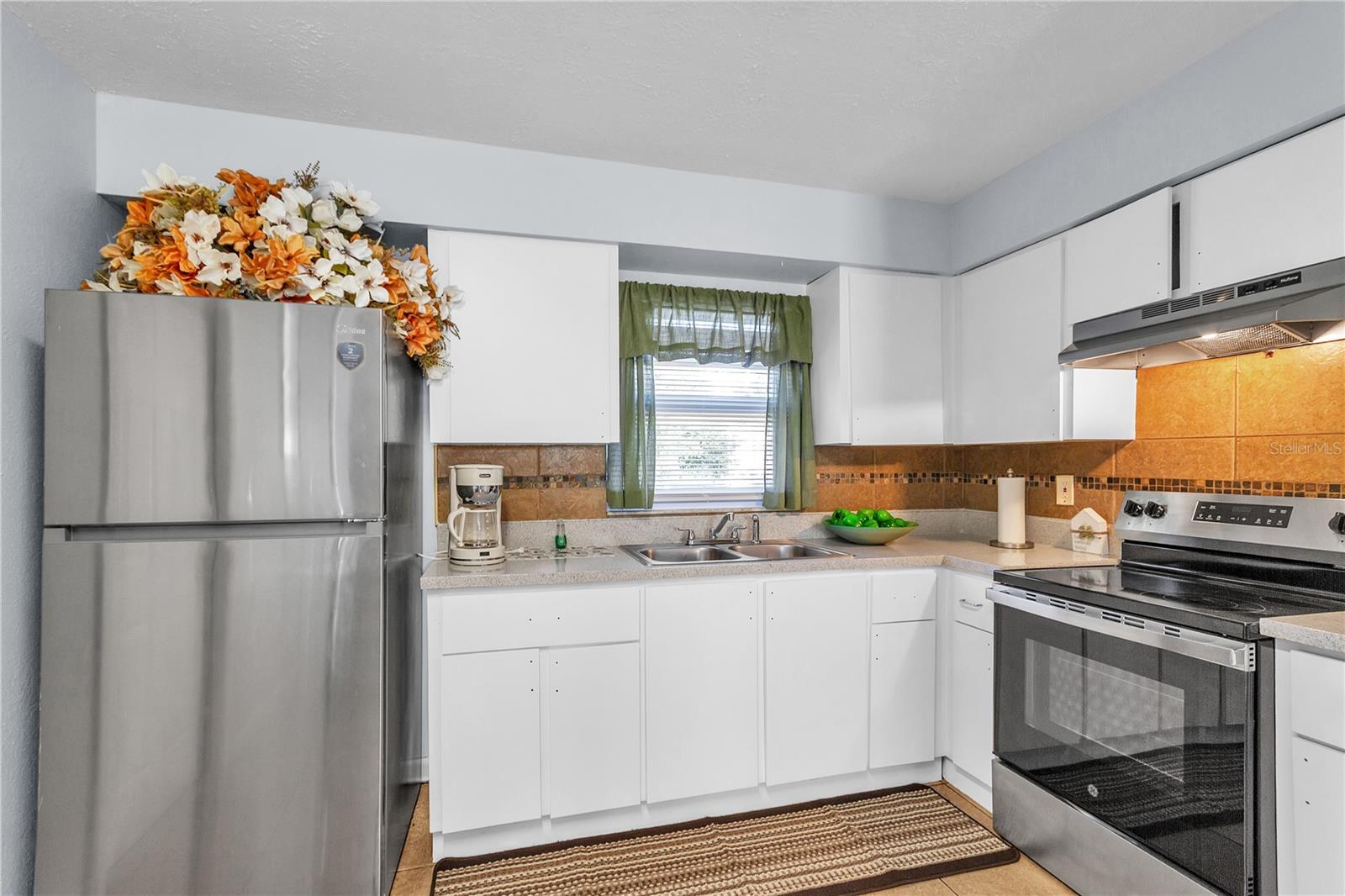 Listing photo id 6 for 4913 Temple Heights Road A