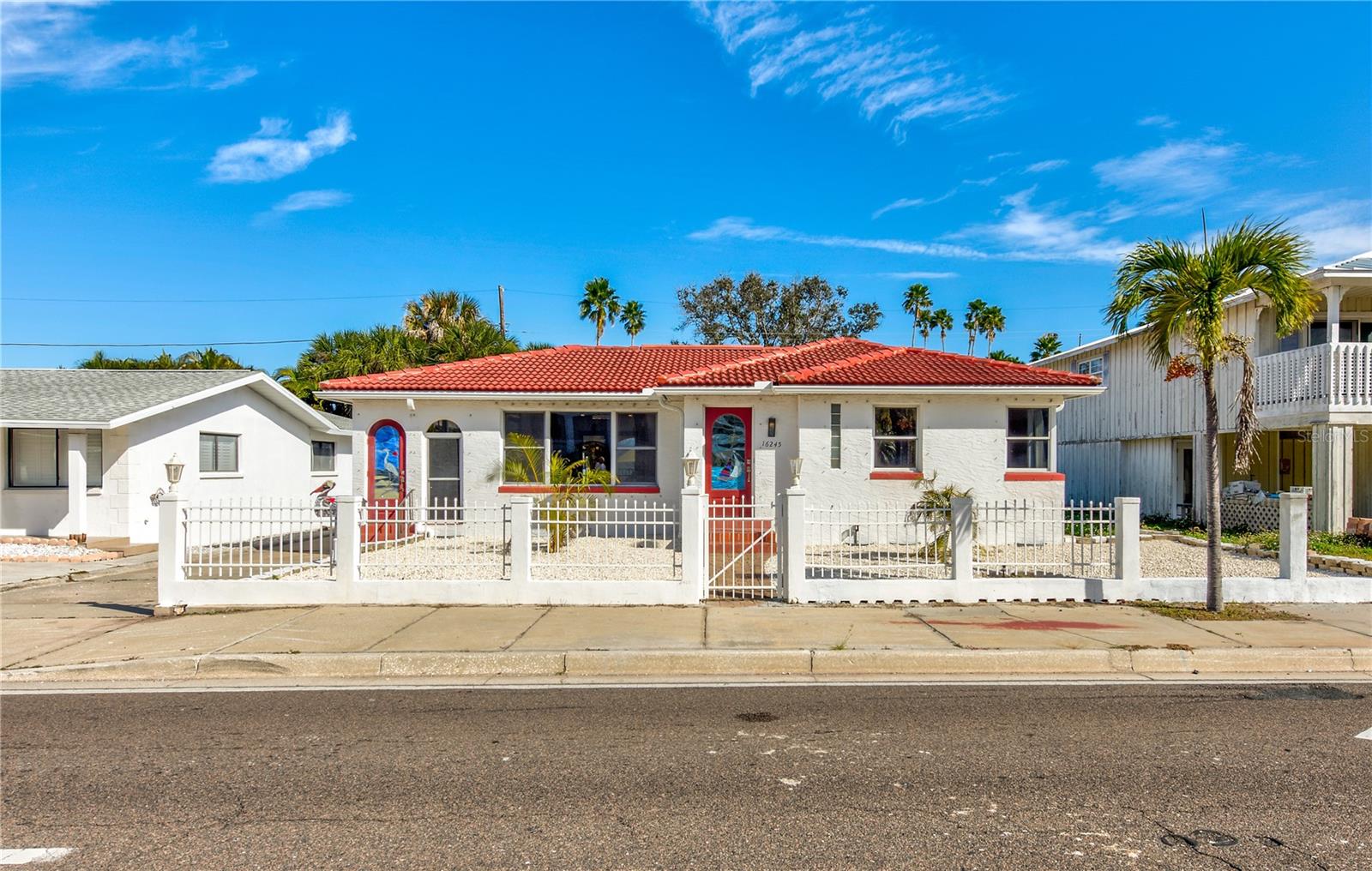 Image 12 of 30 For 16245 Gulf Boulevard