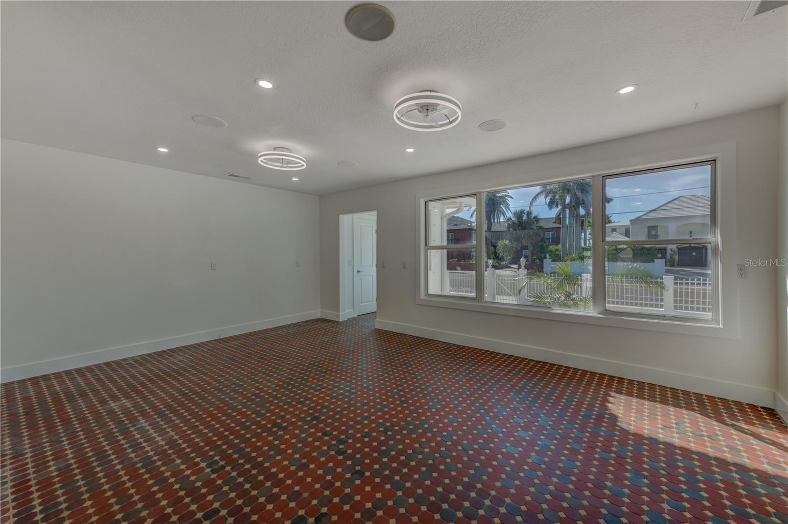 Image 14 of 30 For 16245 Gulf Boulevard