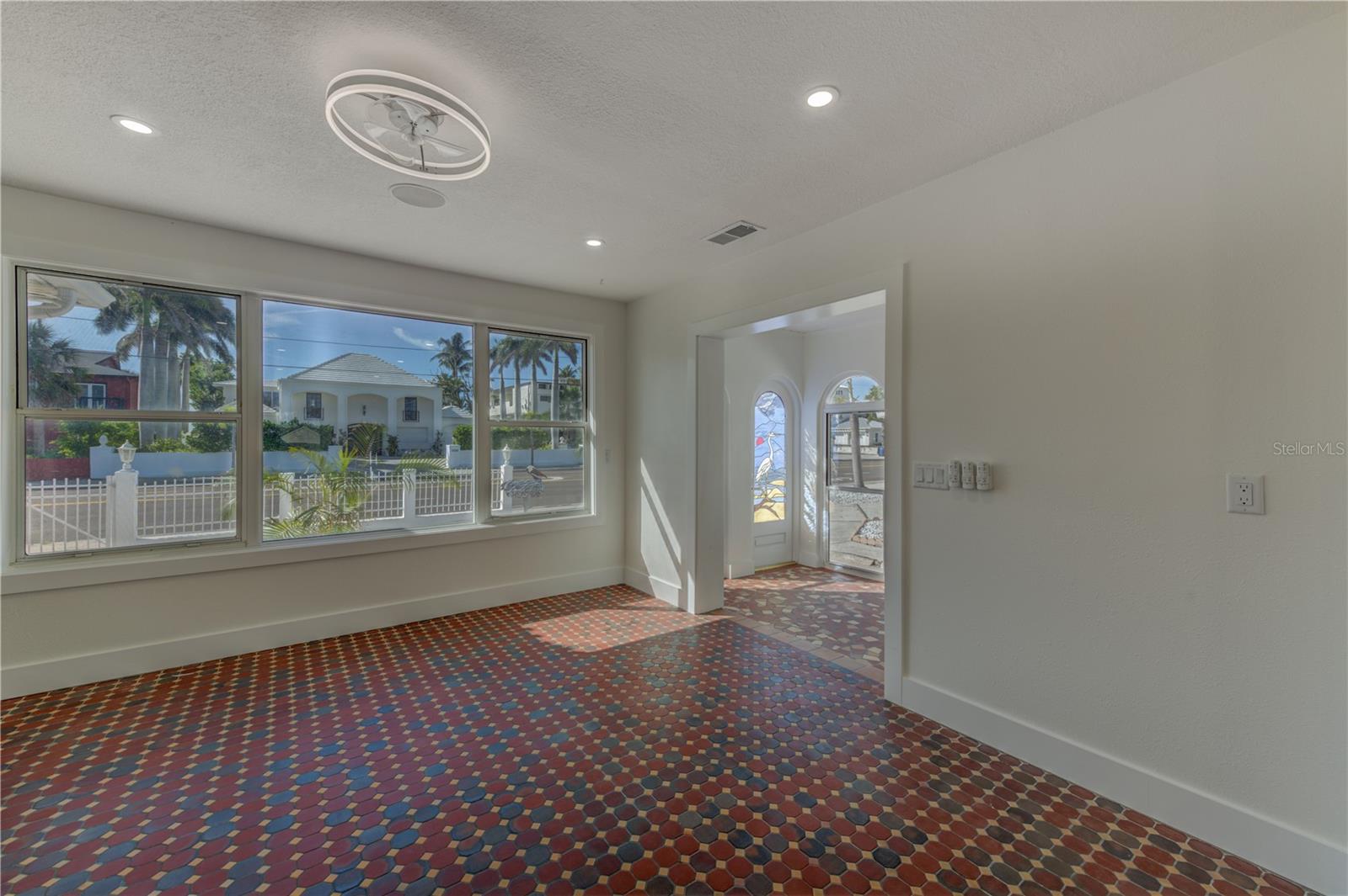 Image 18 of 30 For 16245 Gulf Boulevard