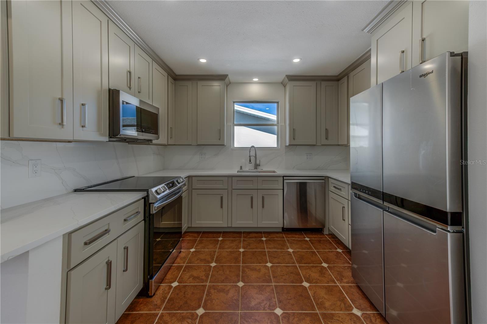 Image 20 of 30 For 16245 Gulf Boulevard