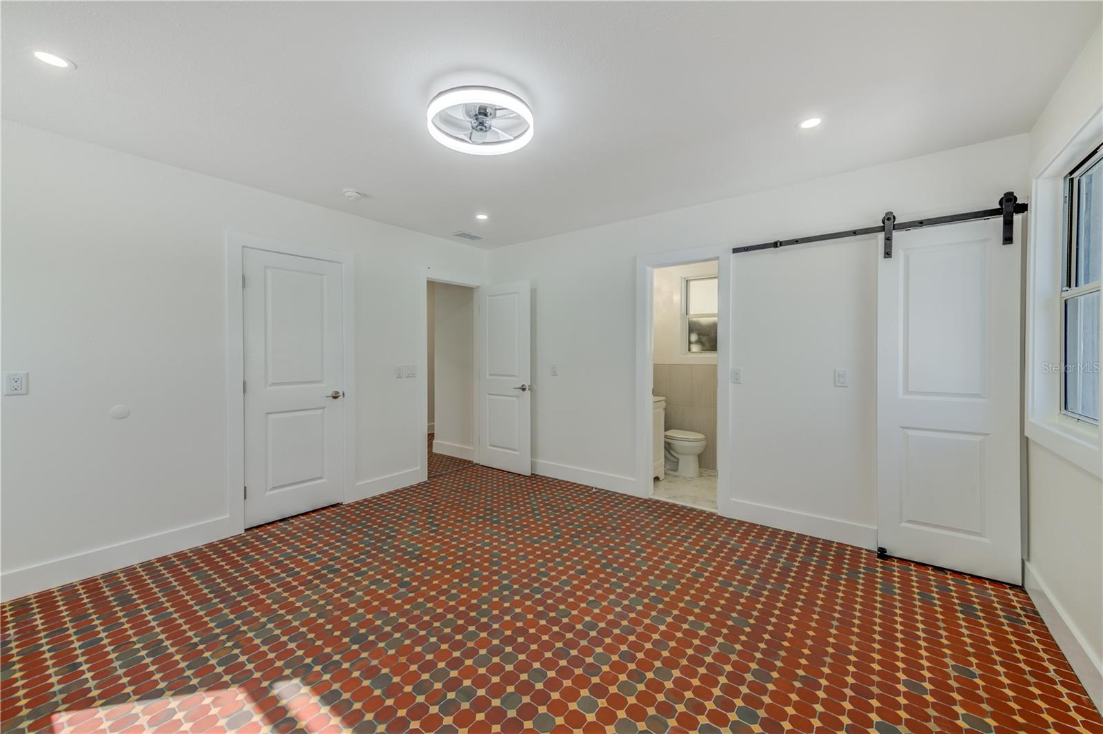 Image 26 of 30 For 16245 Gulf Boulevard