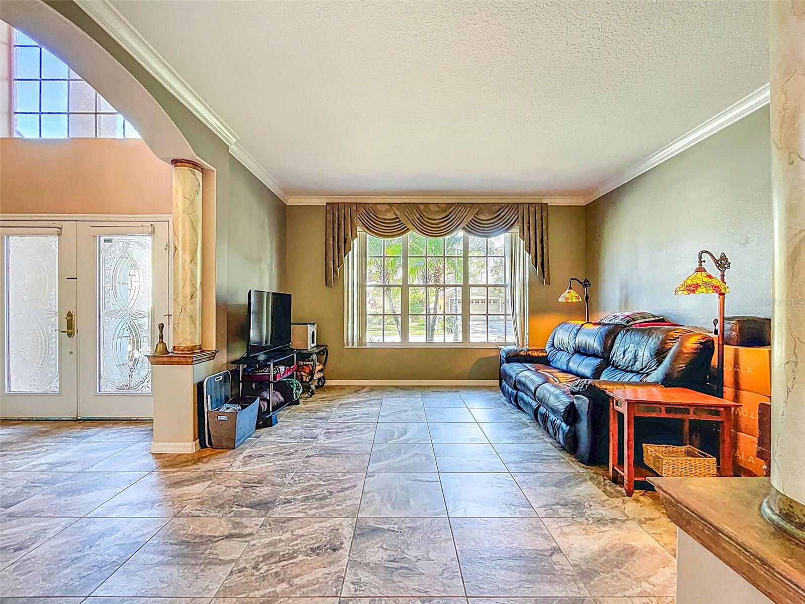 Image 16 of 77 For 1858 Longview Ln