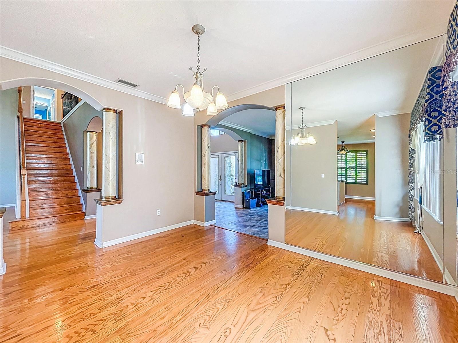 Image 26 of 77 For 1858 Longview Ln