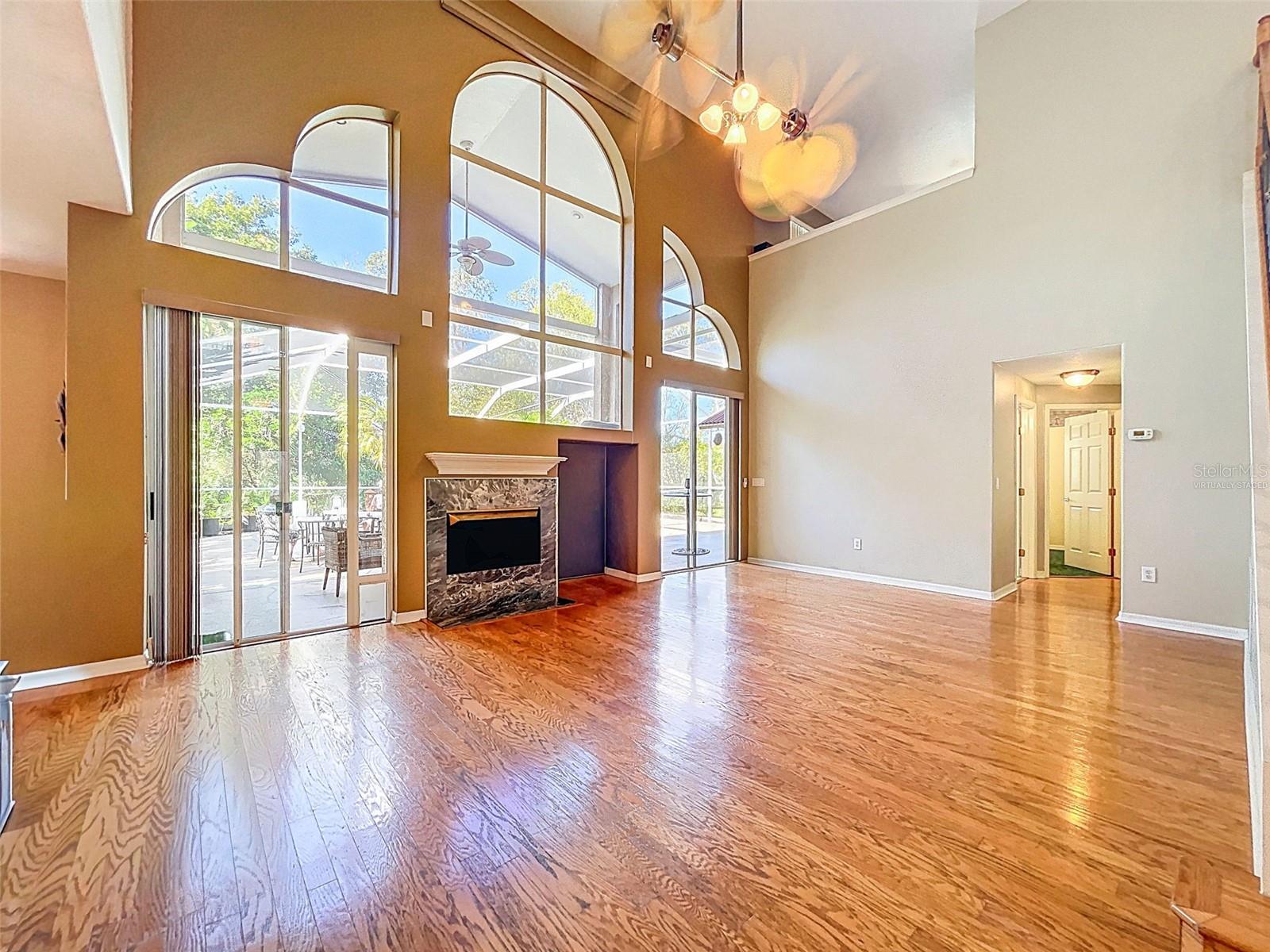 Image 3 of 77 For 1858 Longview Ln