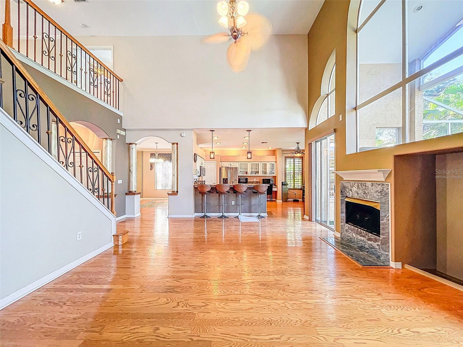 Image 35 of 77 For 1858 Longview Ln