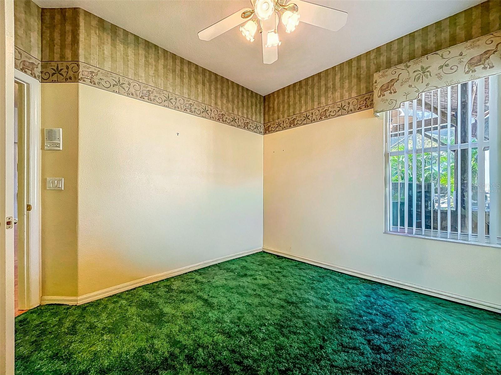 Image 38 of 77 For 1858 Longview Ln