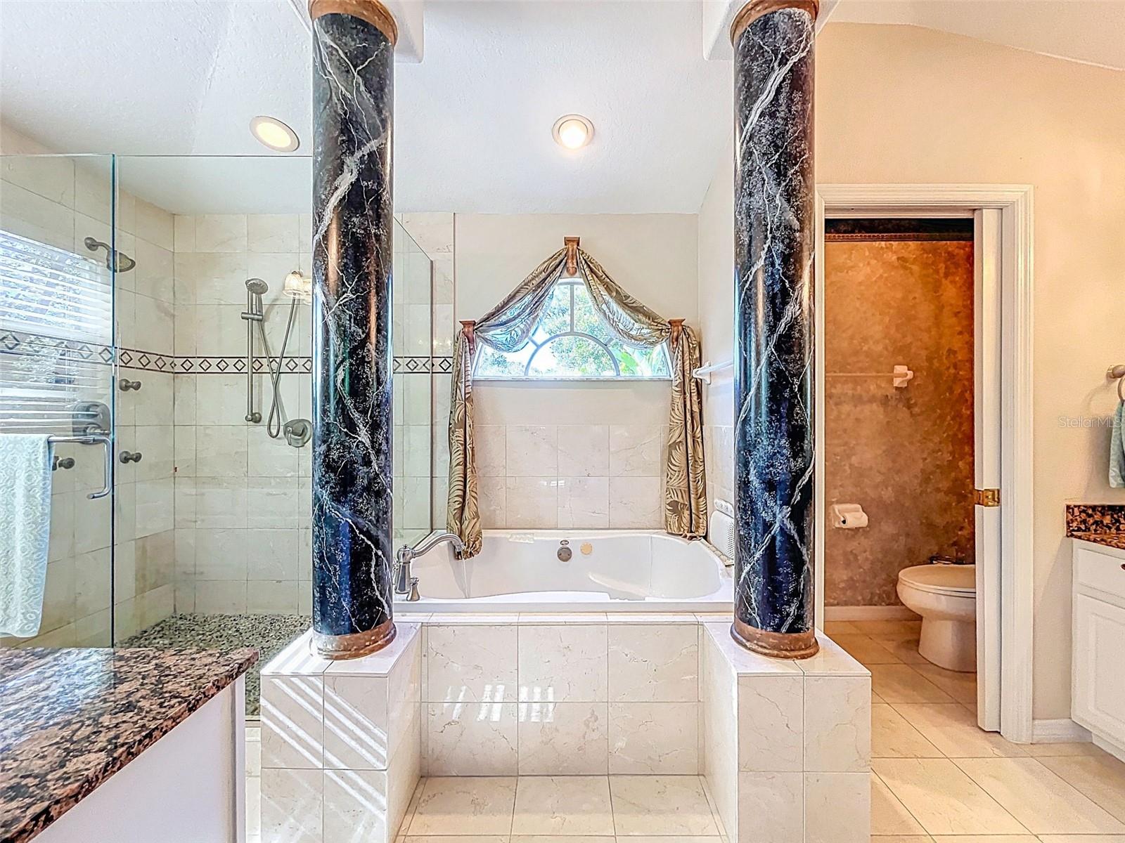 Image 59 of 77 For 1858 Longview Ln