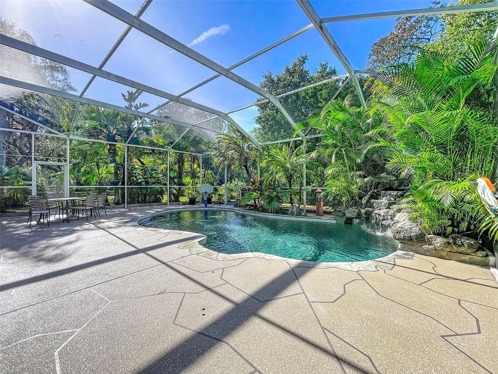 Image 64 of 77 For 1858 Longview Ln