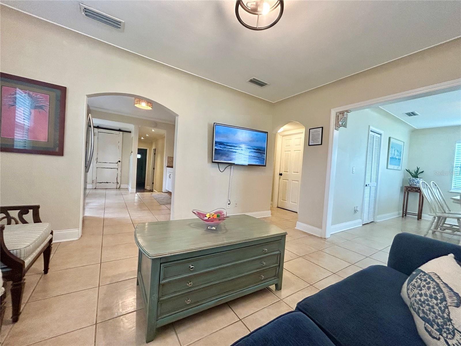 Image 2 of 17 For 5618 20th Avenue S