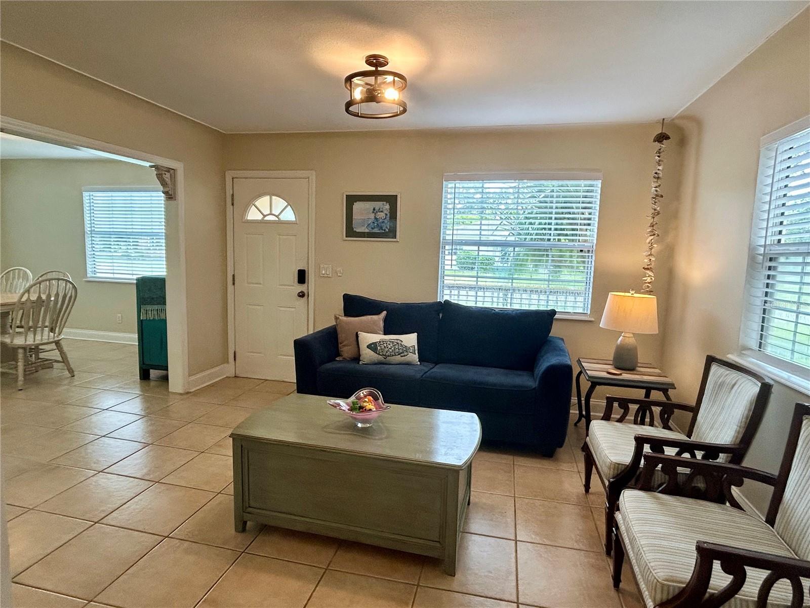 Image 3 of 17 For 5618 20th Avenue S