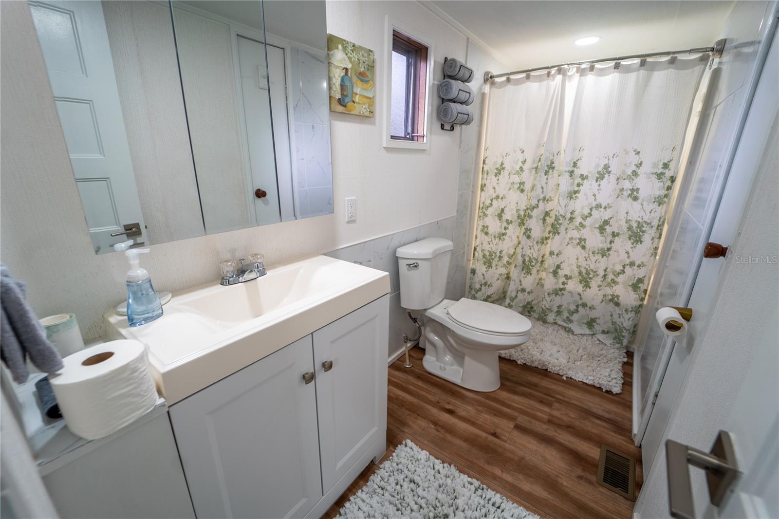 Image 25 of 68 For 4405 Loma Vista Drive