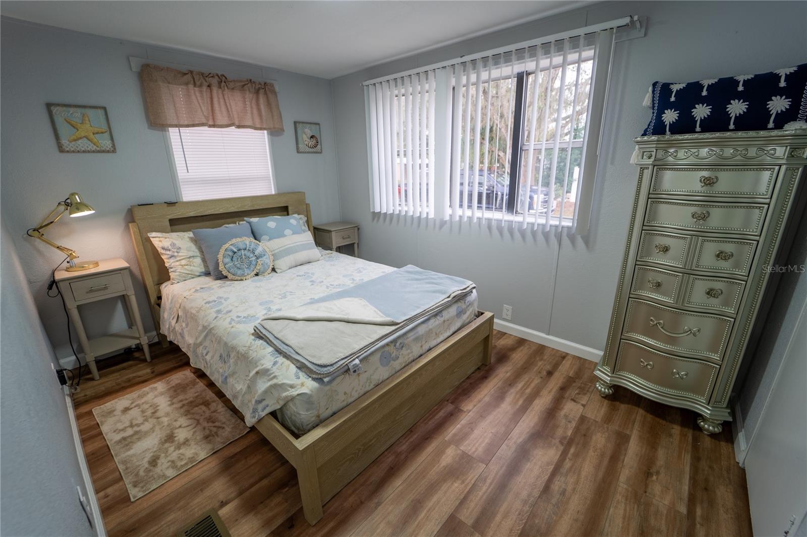 Image 28 of 68 For 4405 Loma Vista Drive