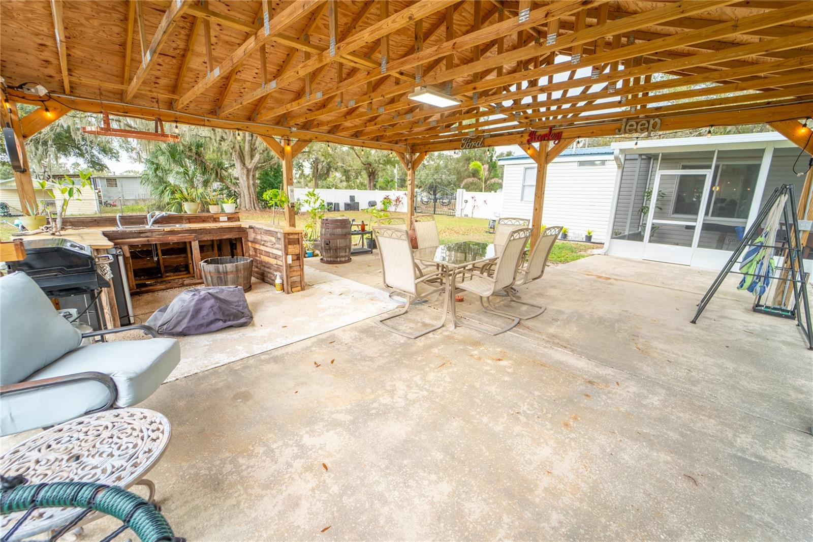 Image 40 of 68 For 4405 Loma Vista Drive