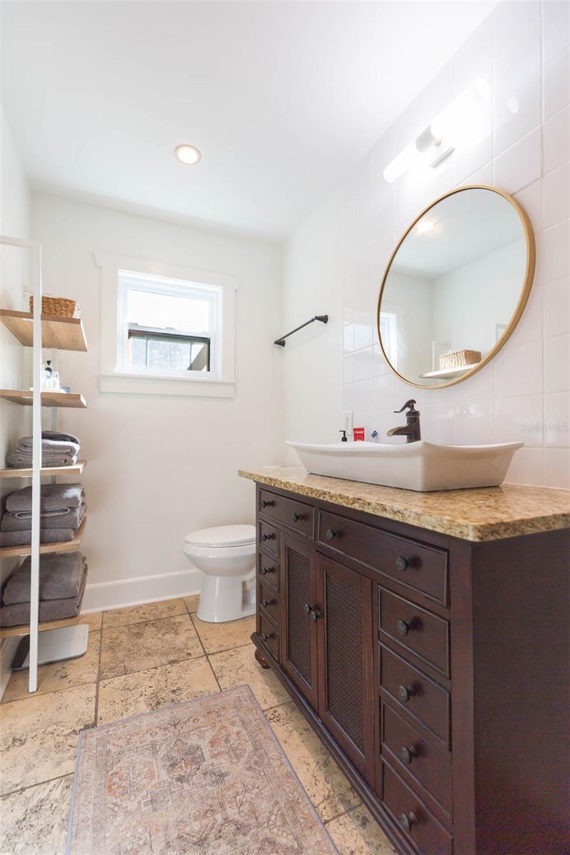 Image 21 of 32 For 917 Broad Street