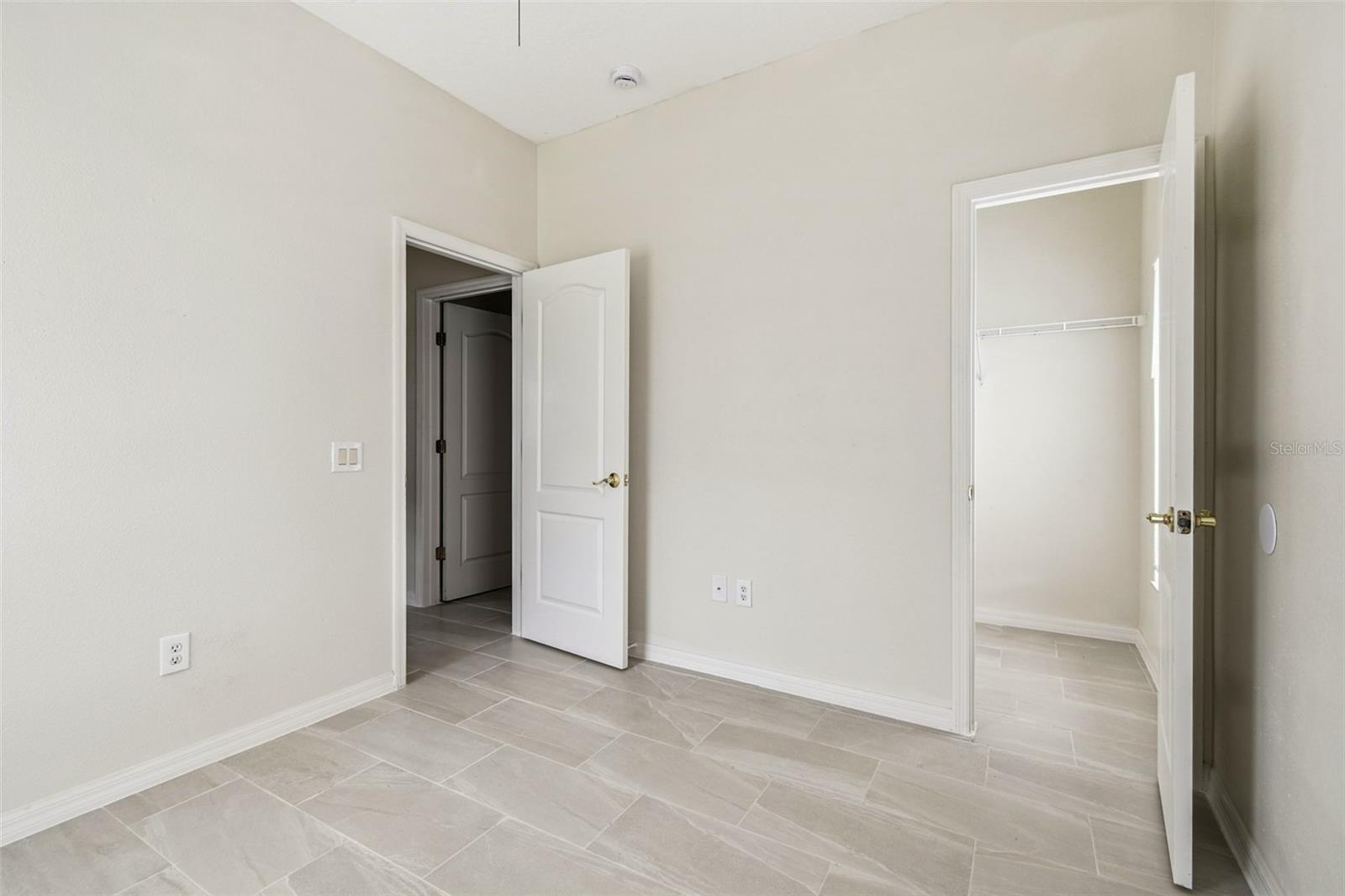 Image 10 of 44 For 6723 Lake Camden Way