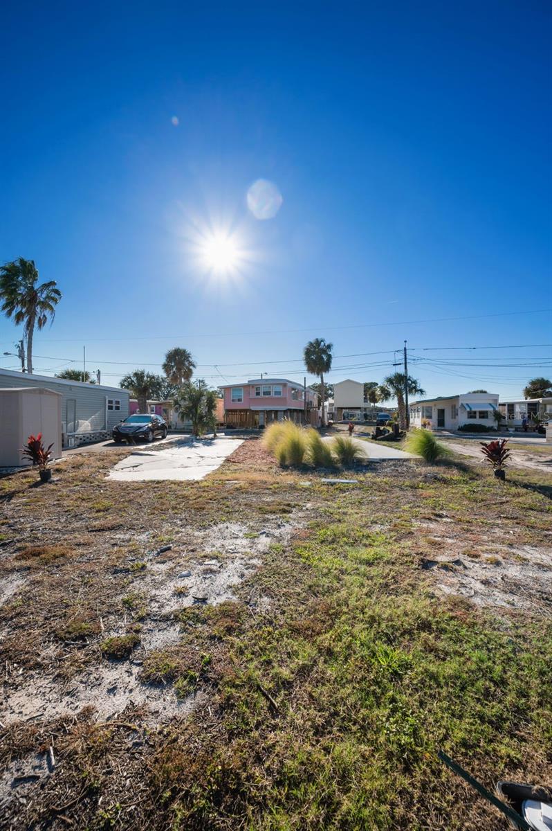 Listing photo id 32 for 800 Chesapeake Drive 12