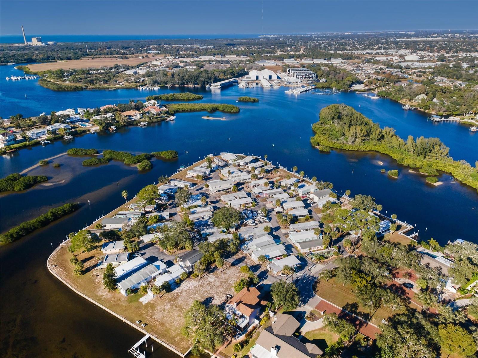 Listing photo id 37 for 800 Chesapeake Drive 12