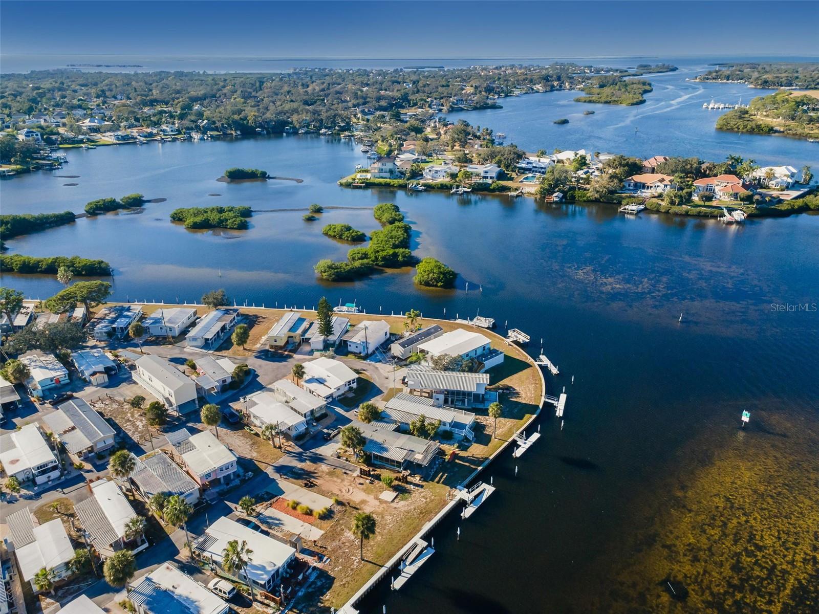 Listing photo id 40 for 800 Chesapeake Drive 12