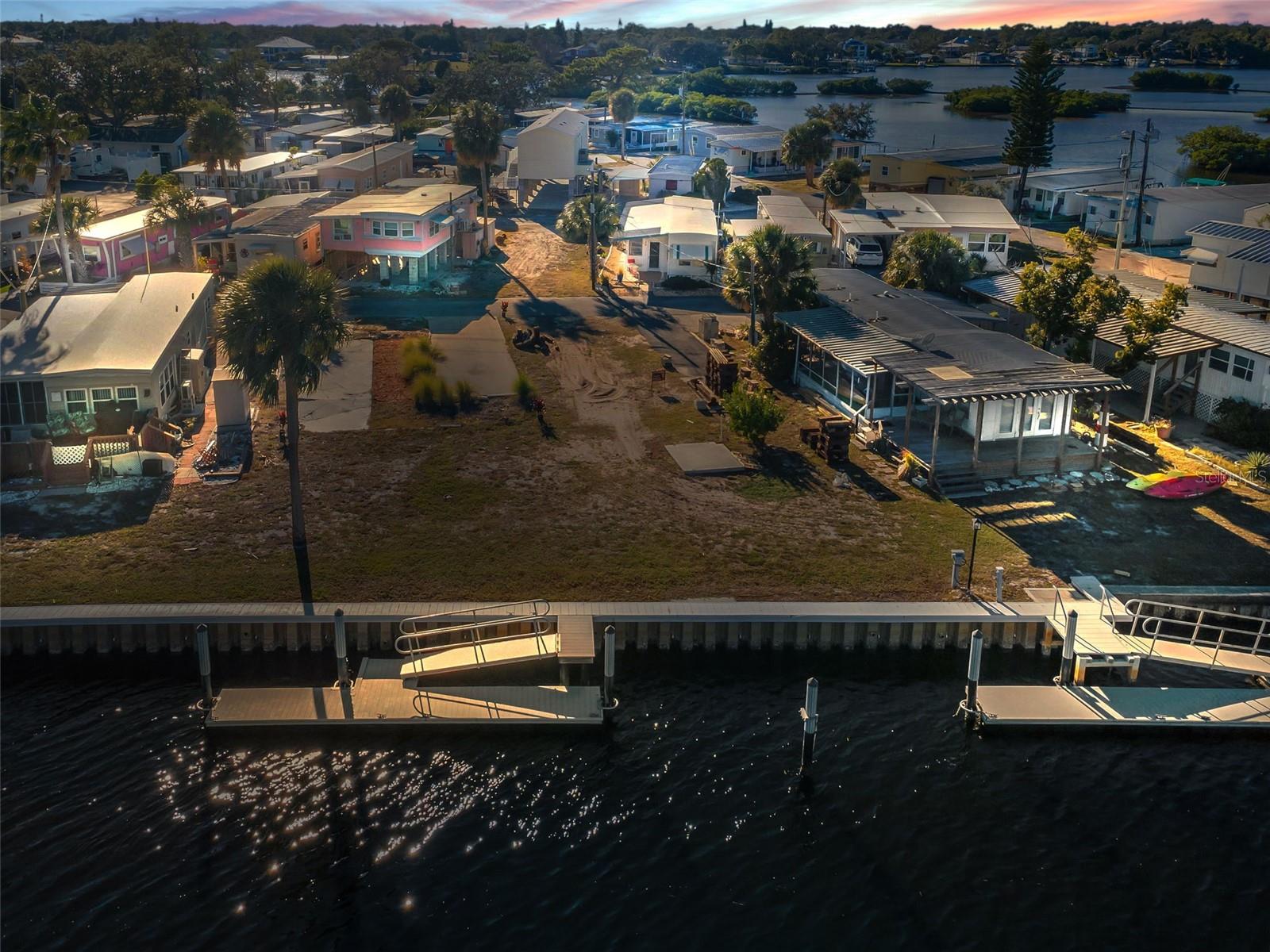 Listing photo id 5 for 800 Chesapeake Drive 12