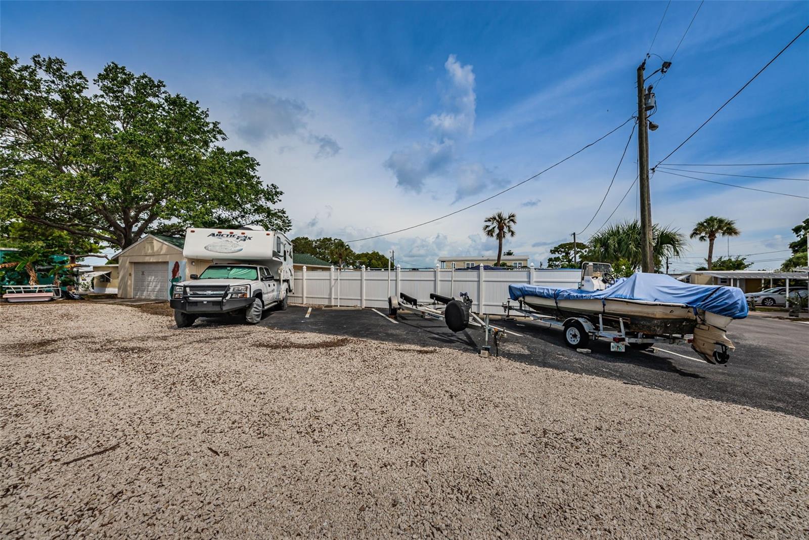 Listing photo id 70 for 800 Chesapeake Drive 12