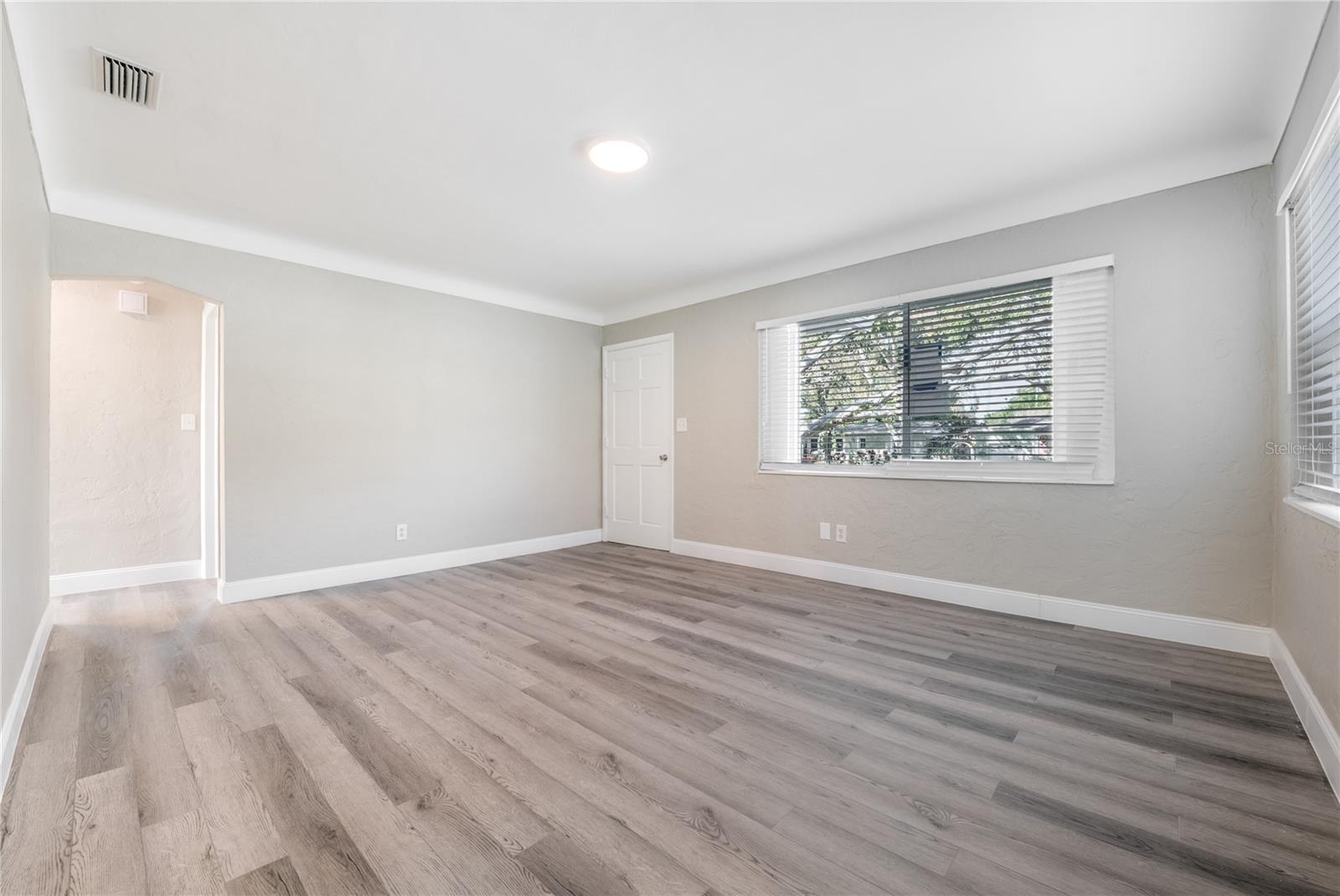 Image 4 of 24 For 4626 24th Avenue N