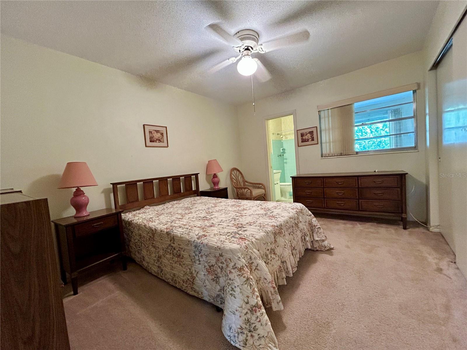 Image 15 of 46 For 2464 Australia Way E 78