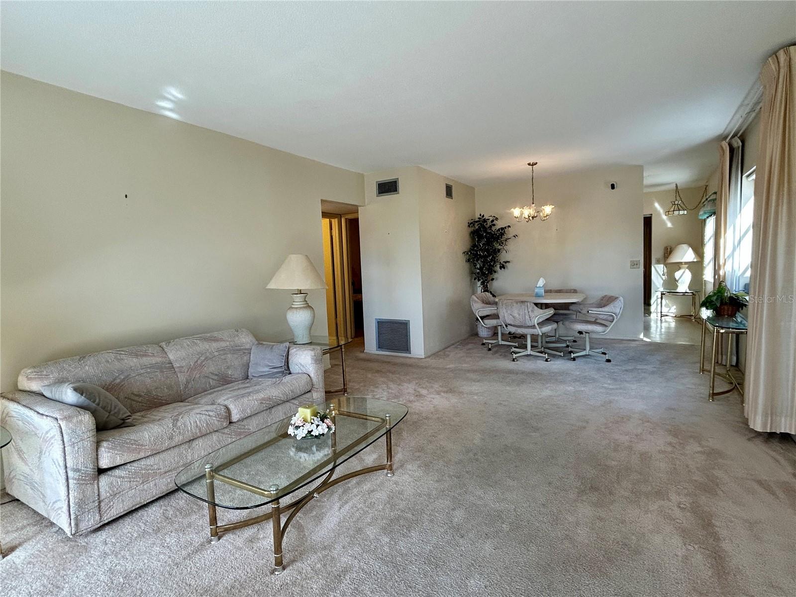 Image 4 of 46 For 2464 Australia Way E 78