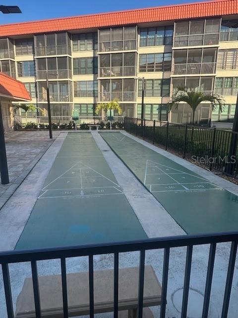 Listing photo id 13 for 17580 Gulf Boulevard 403