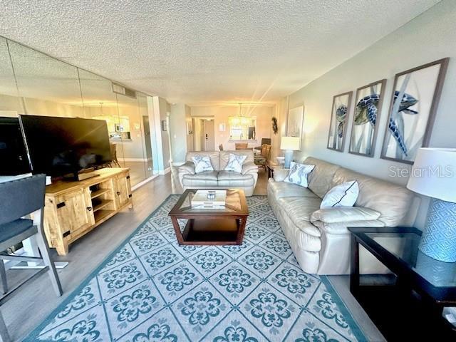 Listing photo id 3 for 17580 Gulf Boulevard 403