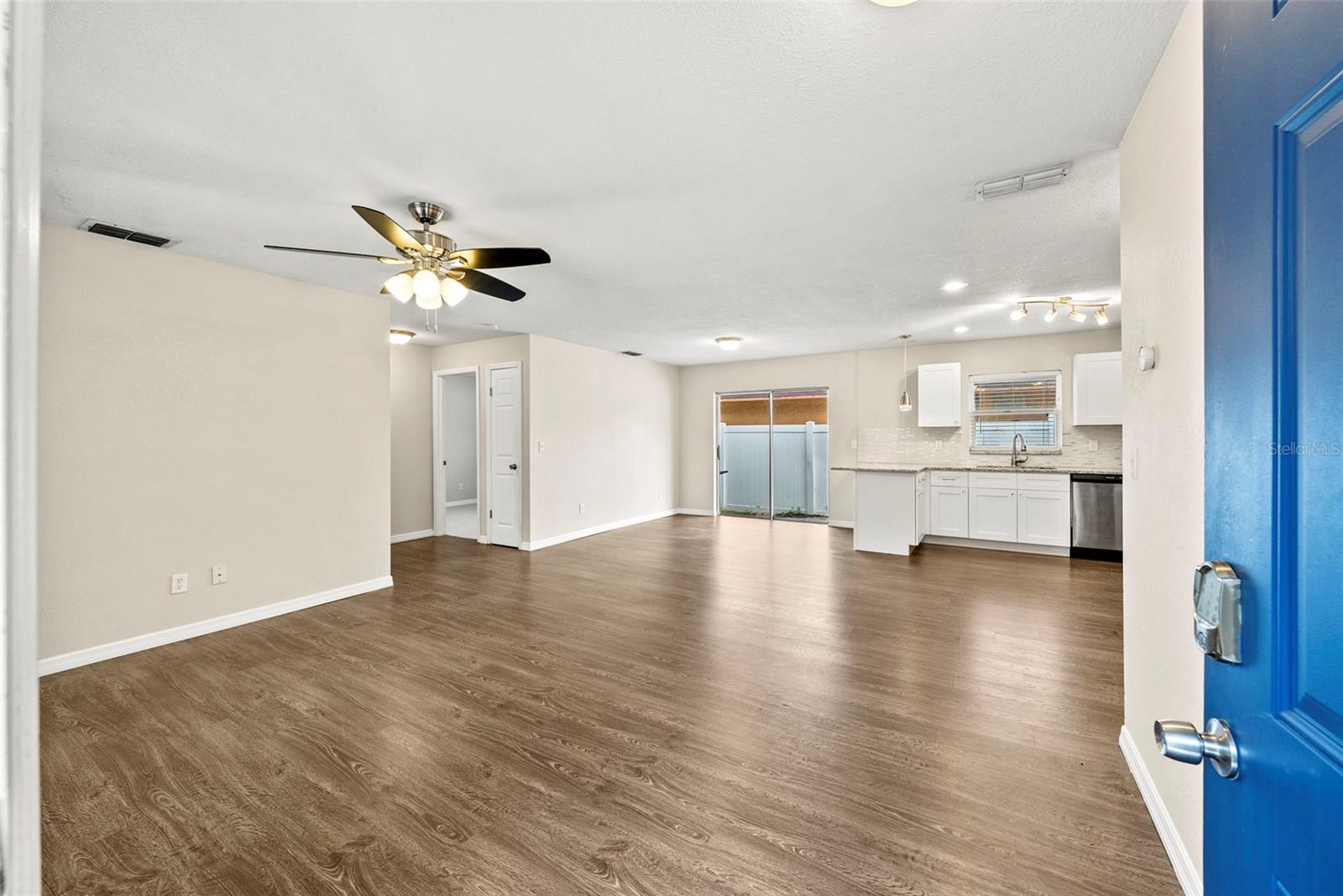 Image 6 of 35 For 6601 Elizabeth Street