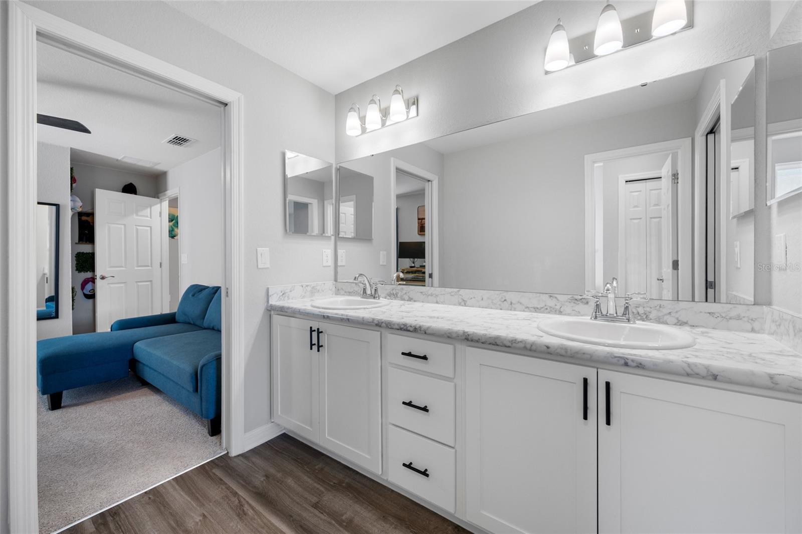 Image 39 of 67 For 12331 Terrace Bluff