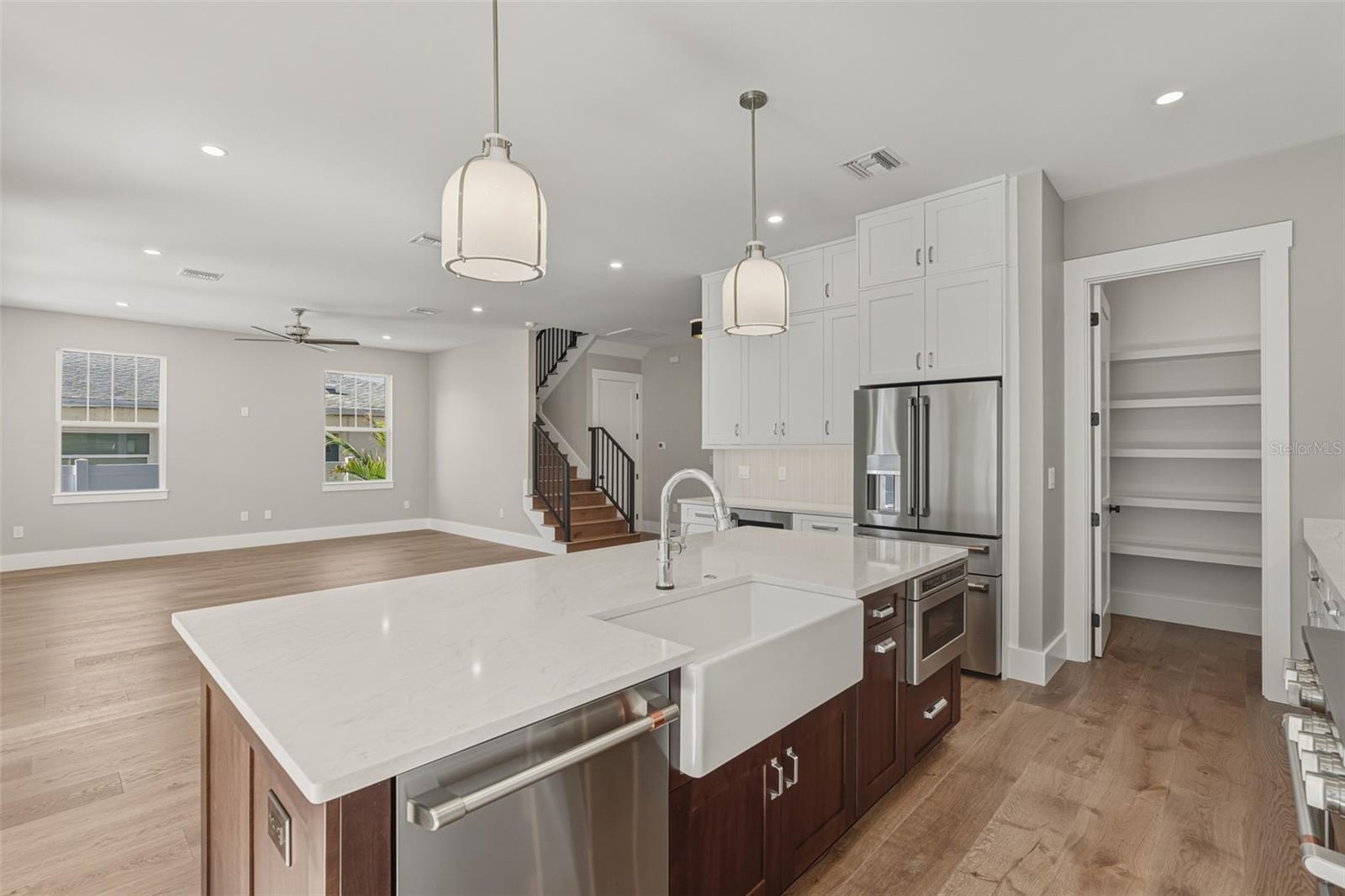 Image 10 of 71 For 844 26th Avenue N