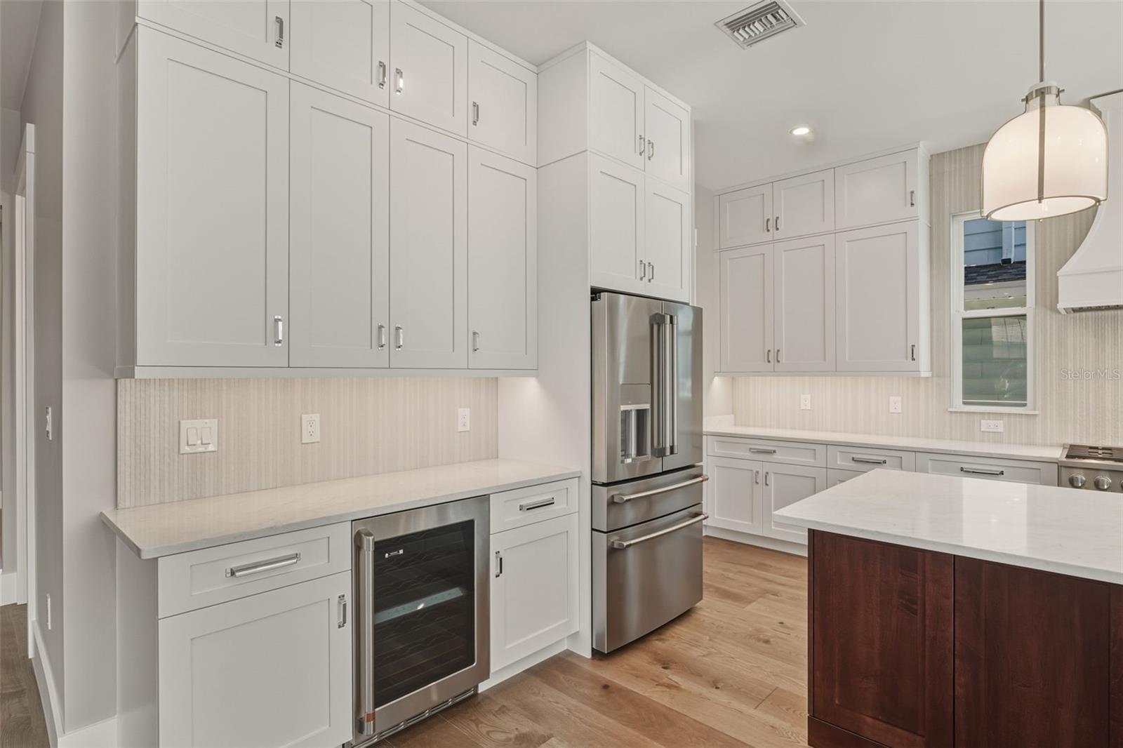 Image 23 of 71 For 844 26th Avenue N