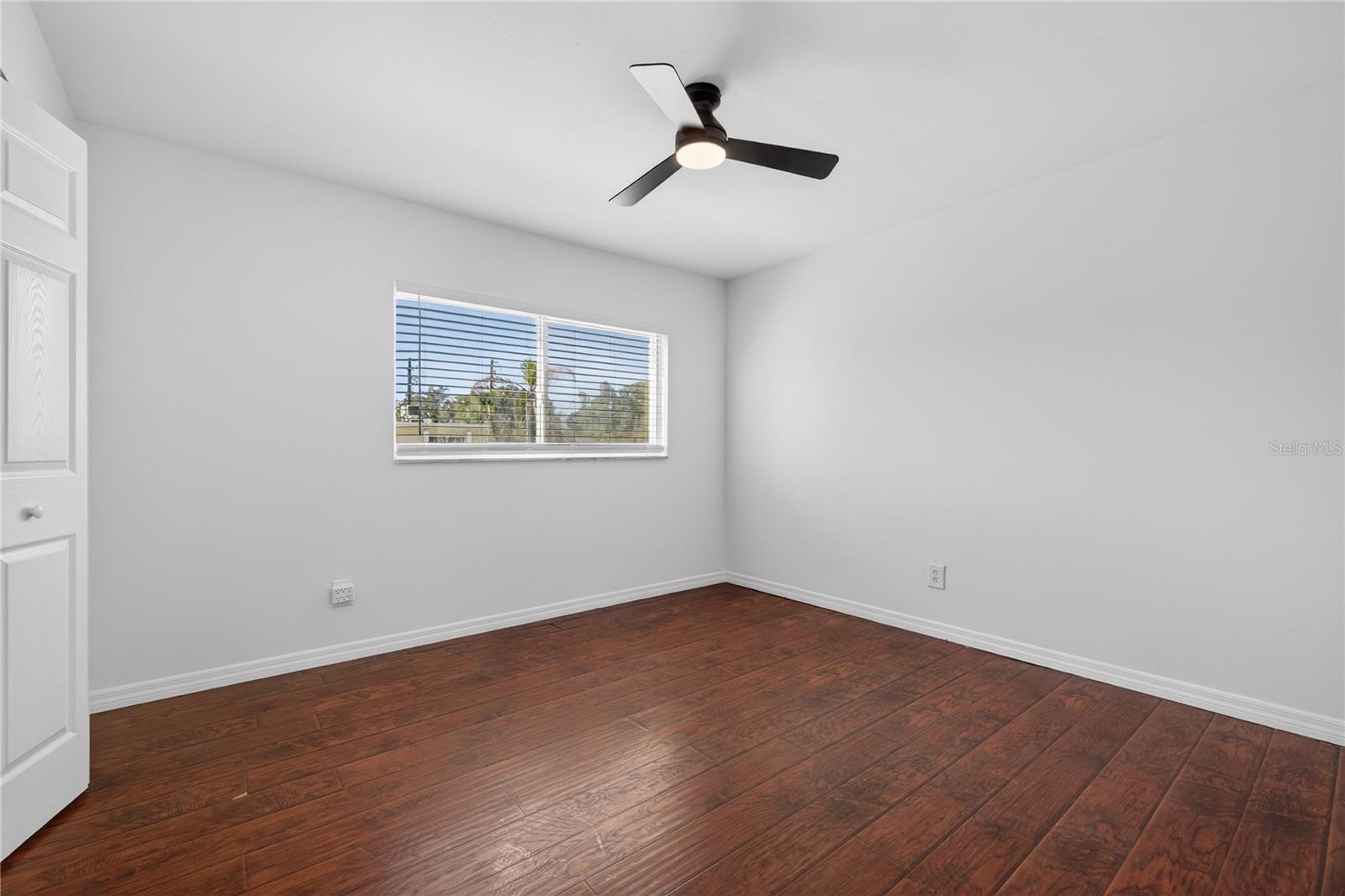 Image 16 of 16 For 3206 Azeele Street 218