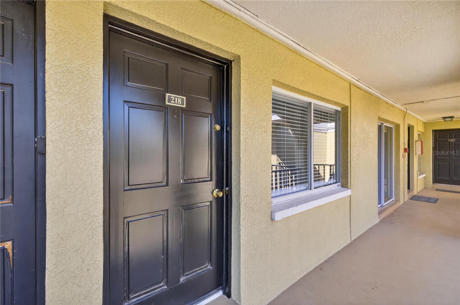 Image 3 of 16 For 3206 Azeele Street 218