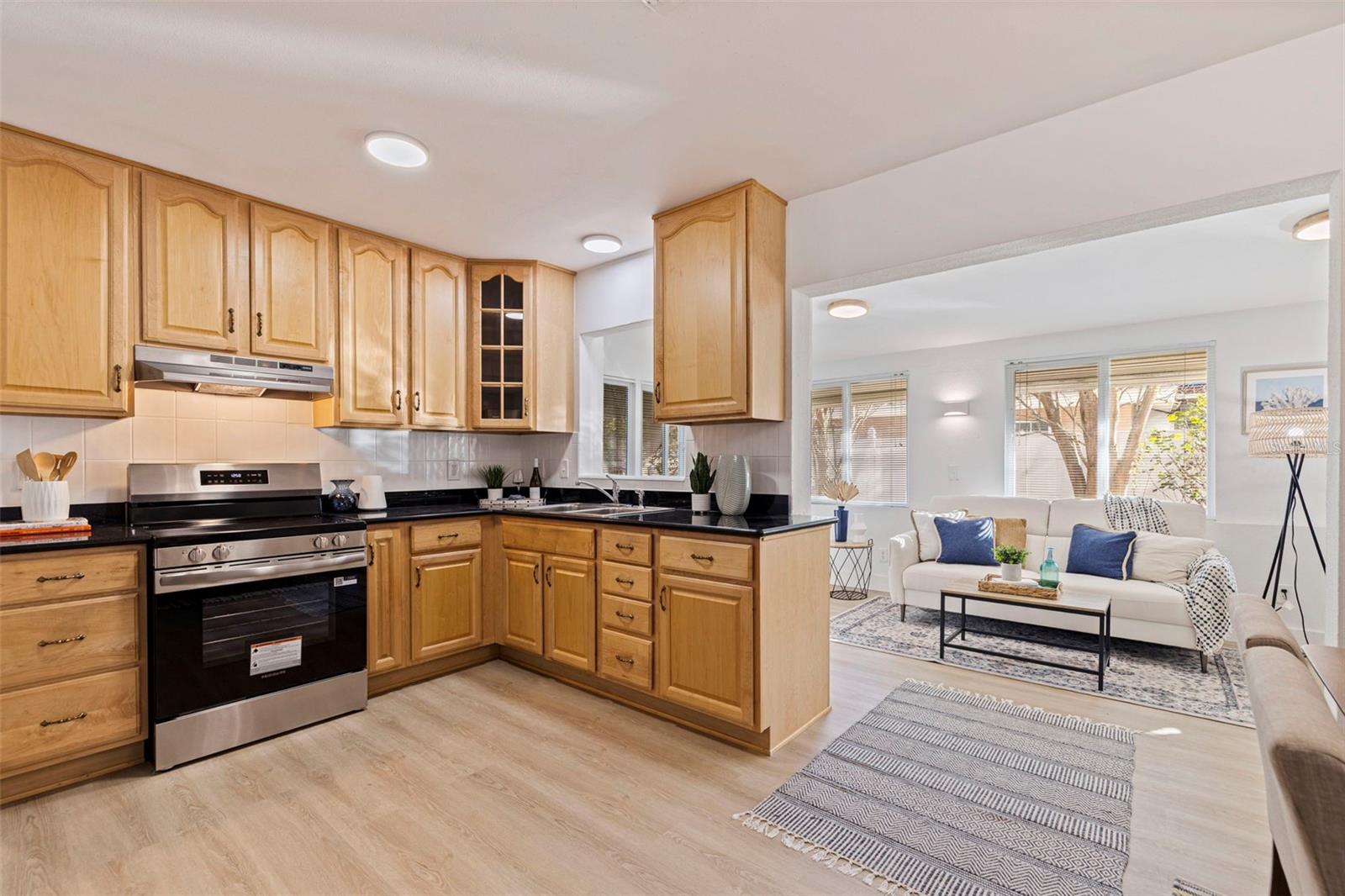 Image 10 of 32 For 4500 16th Avenue N