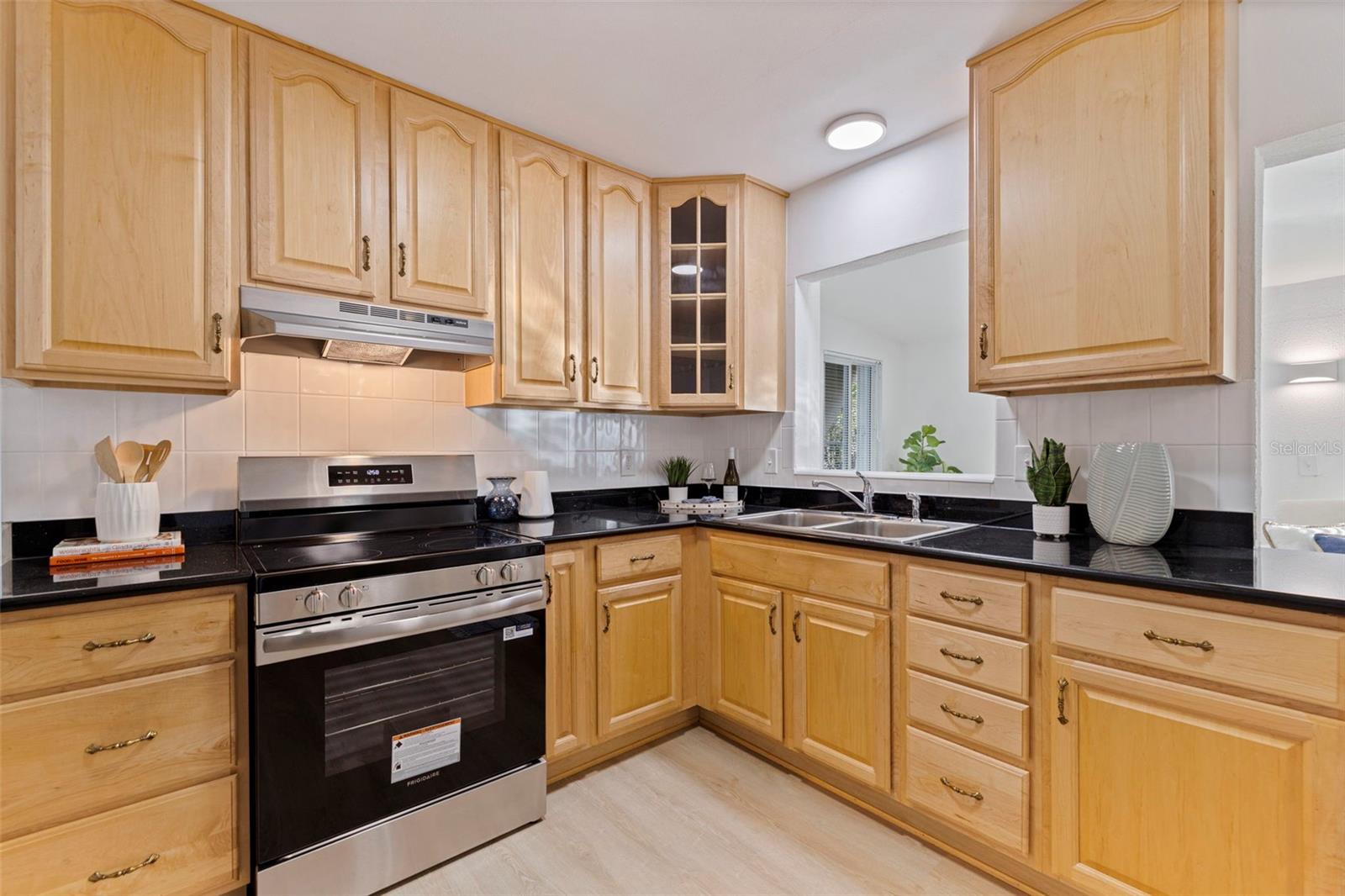 Image 11 of 32 For 4500 16th Avenue N