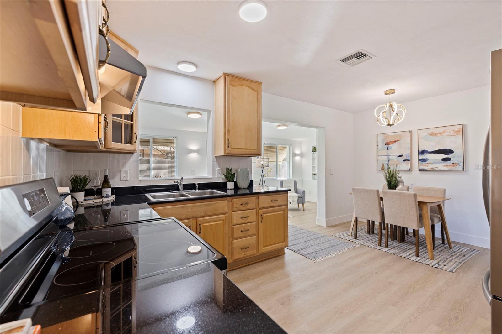 Image 12 of 32 For 4500 16th Avenue N