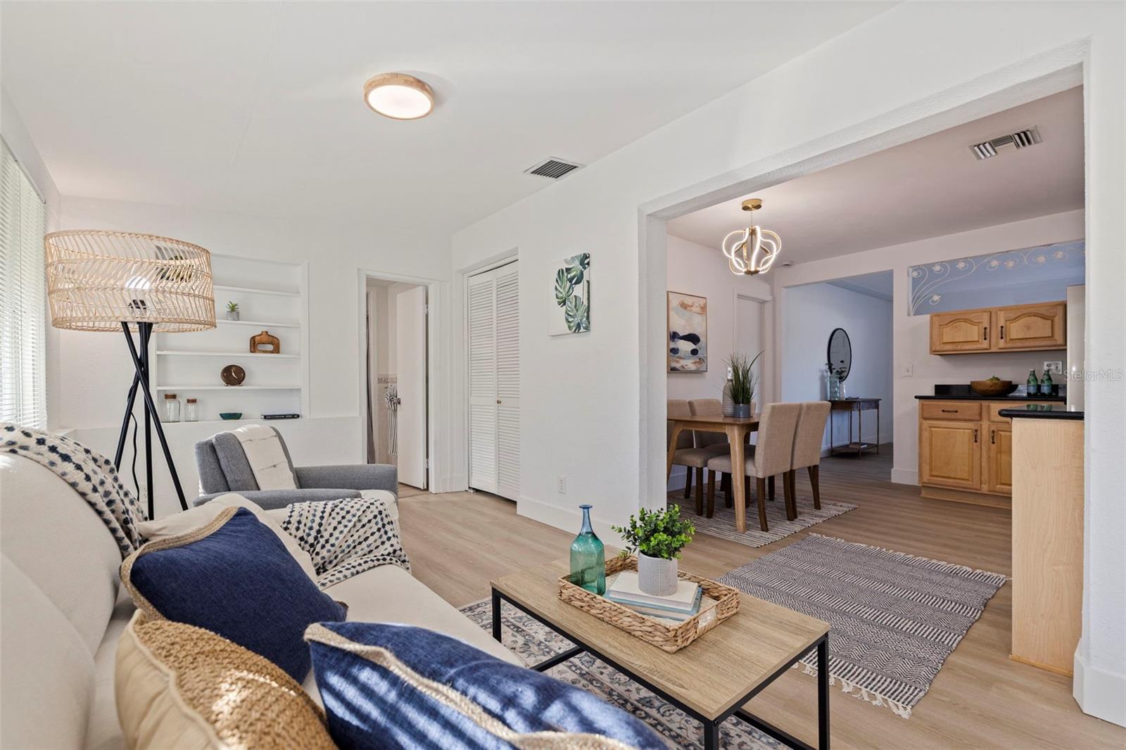 Image 16 of 32 For 4500 16th Avenue N