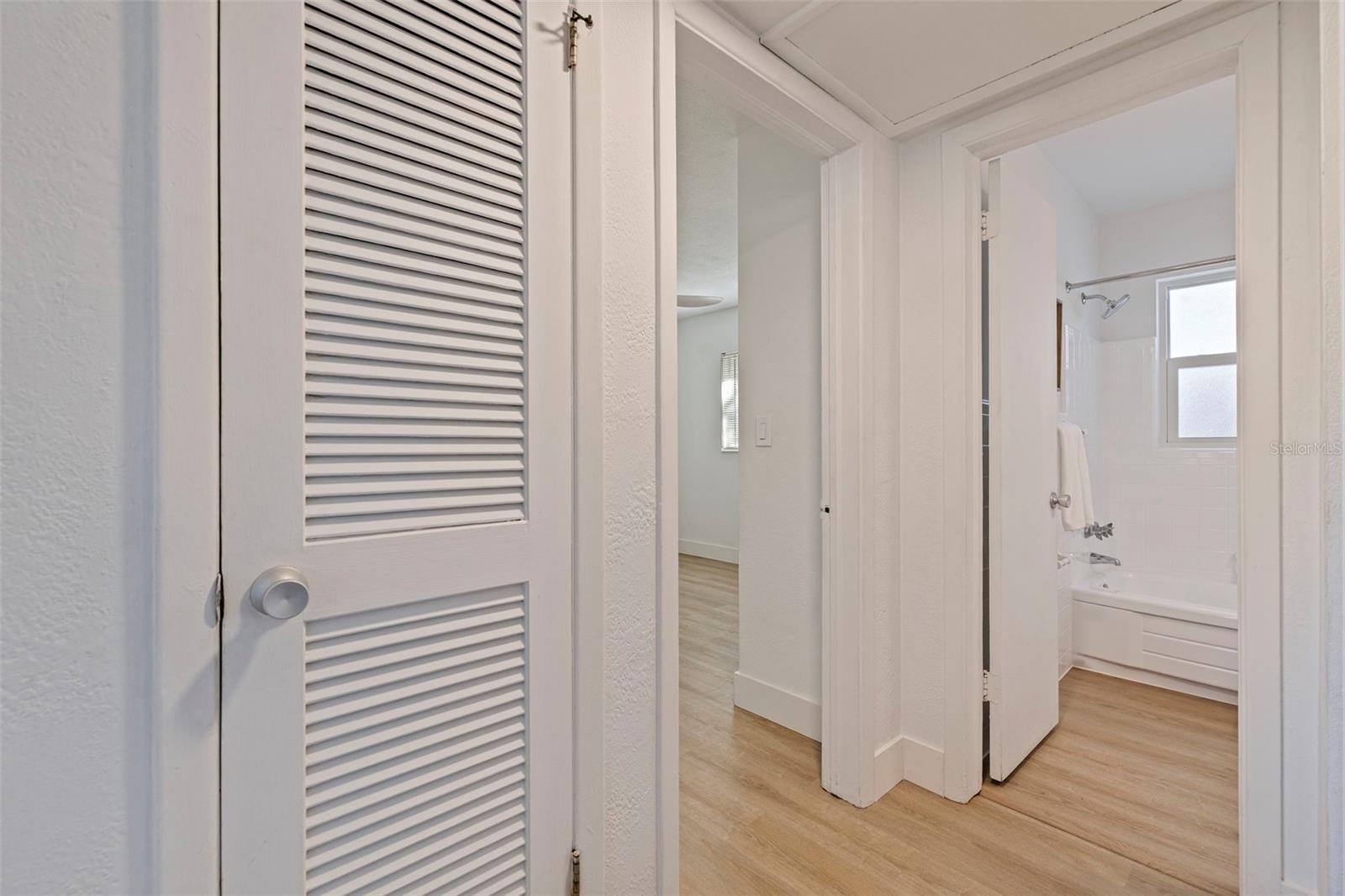 Image 20 of 32 For 4500 16th Avenue N