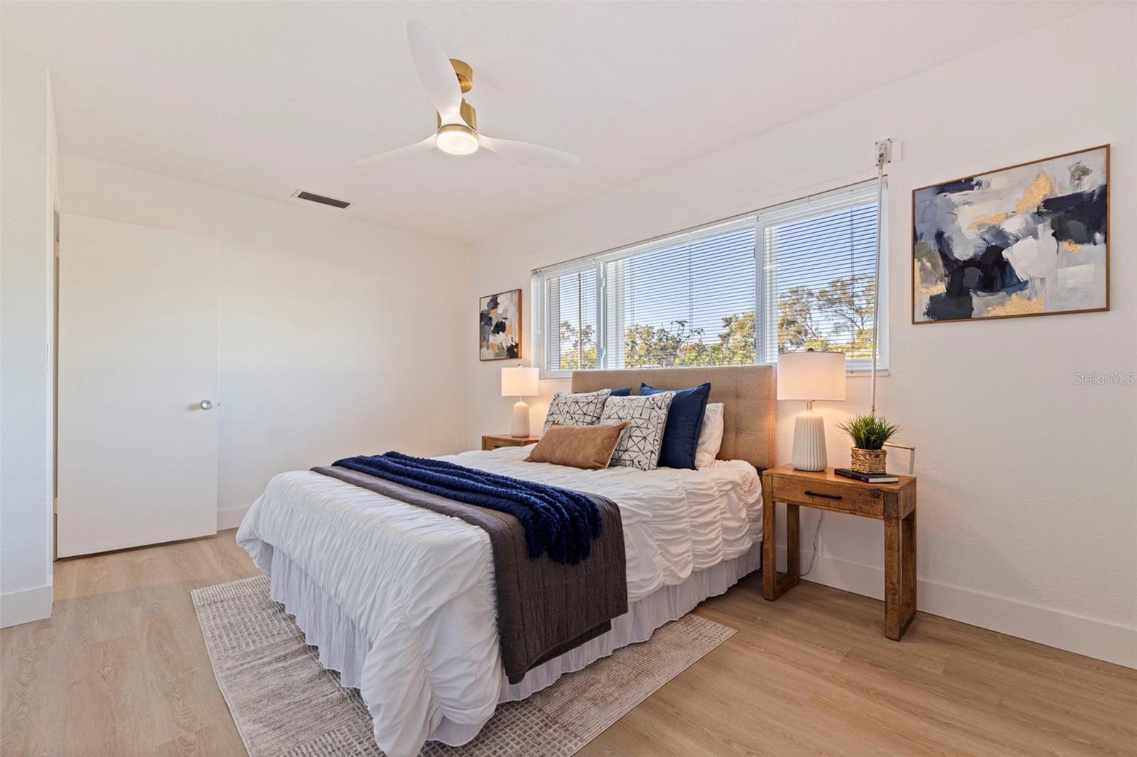 Image 23 of 32 For 4500 16th Avenue N