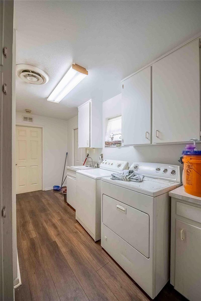 Image 49 of 60 For 2065 Flamingo Drive