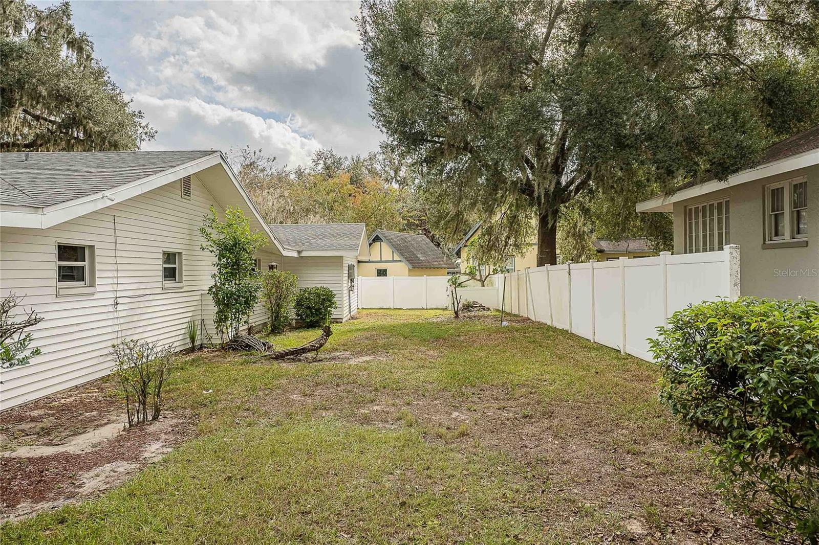 Image 6 of 60 For 2065 Flamingo Drive