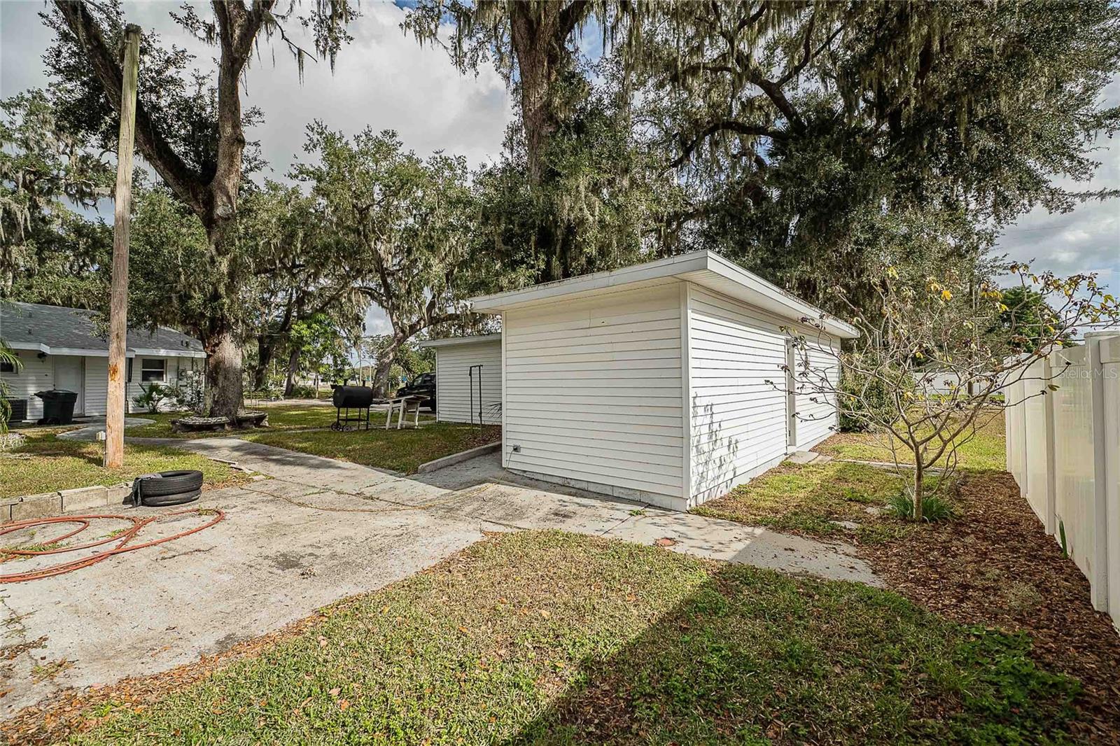 Image 7 of 60 For 2065 Flamingo Drive