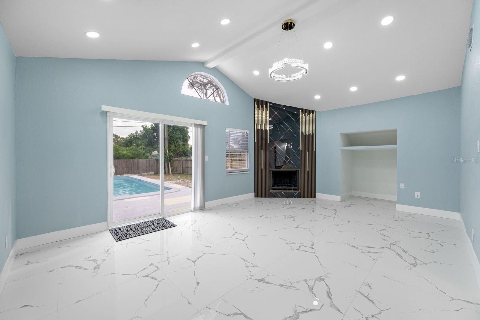 Listing photo id 37 for 1469 Young Avenue